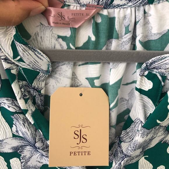 SJS Petite Womens Green White Floral Short Sleeve Tee Blouse Shirt NEW XL Petite - Picture 5 of 7